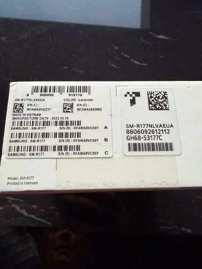 NEW Unused Samsung Galaxy Buds 2 in Lavender