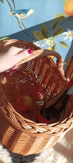 NEW Wicker shopping basket, ideal for the car& top up shop, mushroom picking, picnic. The best quality, sturdy