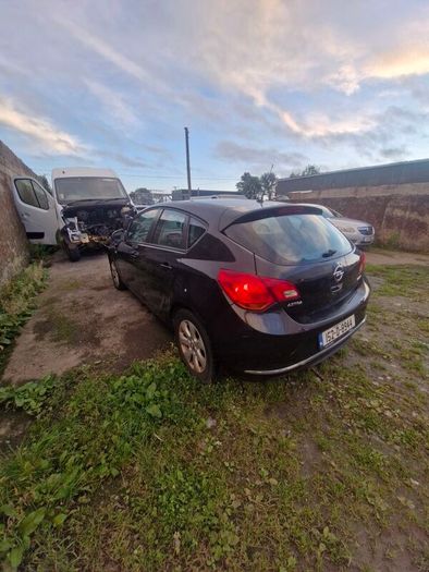 152 Opel Astra Breaking 1.7D