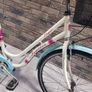 ladies city bike( can deliver) Image 6