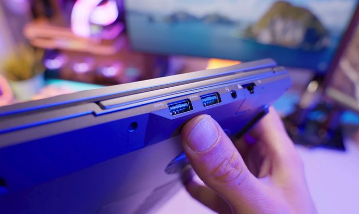 Productivity Laptop 2 Screens (16" + 14" 4K Touch) | Desktop Replacement | 10th Gen i7 | 32GB RAM | 1TB SSD