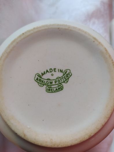 Old piece of Arklow. Sugar bowl