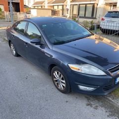 2011 Ford Mondeo saloon 2.0 tdci breaking for parts