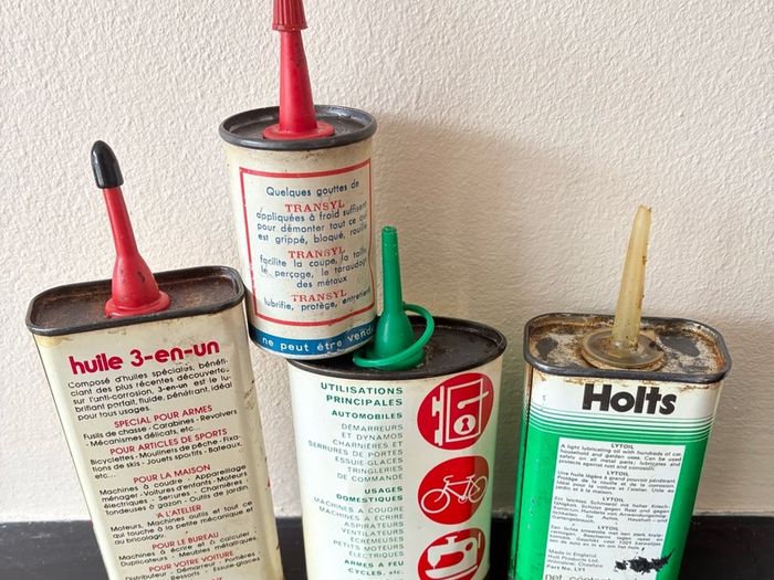 Job lot of 4 Vintage Oil Cans