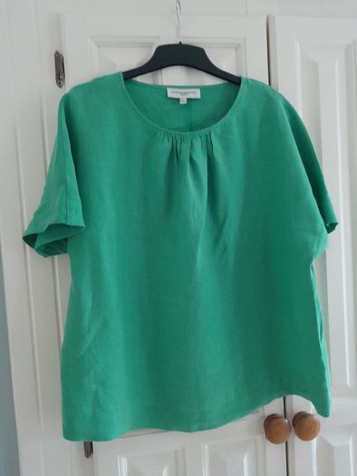 Caroline Donnelly Emerald Linen Top New