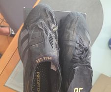 Predator elite football/soccer  boots