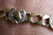 Vintage 9c 375 Solid Yellow Gold Solid Diamonds Cut Horse Shoe with Horses Head Link Bracelet L-6" 8,8 g
