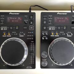 2 x Pioneer CDJ 350 DJ Decks