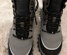 Women's GORE-TEX Walking Boots (size 4.5)