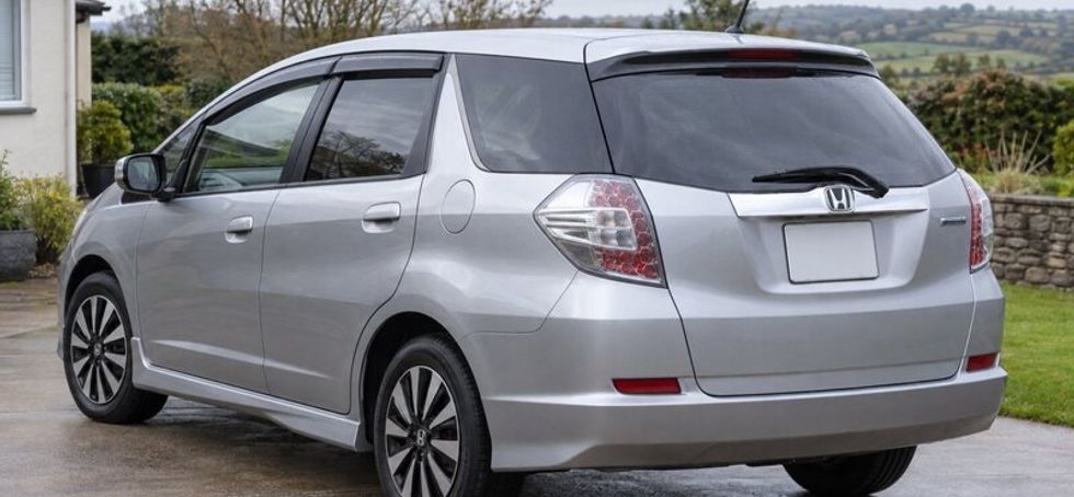 Honda Fit Shuttle 2012