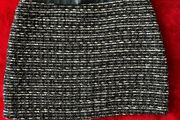 girls skirt to fit waist 25inch (approx age 11- 12)