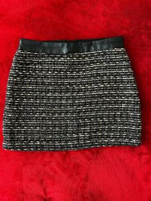 girls skirt to fit waist 25inch (approx age 11- 12)