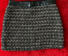 girls skirt to fit waist 25inch (approx age 11- 12)