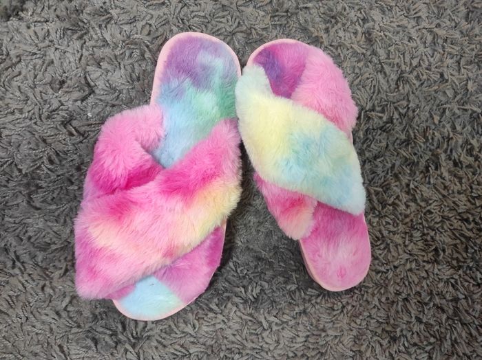 slippers 4-8