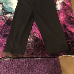 Knee length trousers