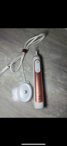 Oral B Genius X Rose Gold Electric Toothbrush