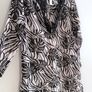 Pre Owned Primark Monochrome Tropical Leaf Print Beach Cover-Up Image 2