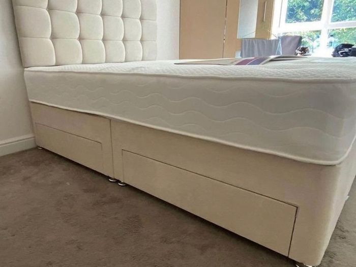 New 4'6" double grey divan bed and mattress