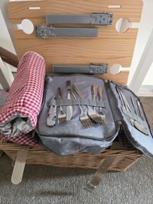 Wicker Picnic Basket Set - Detachable Table - Brand New