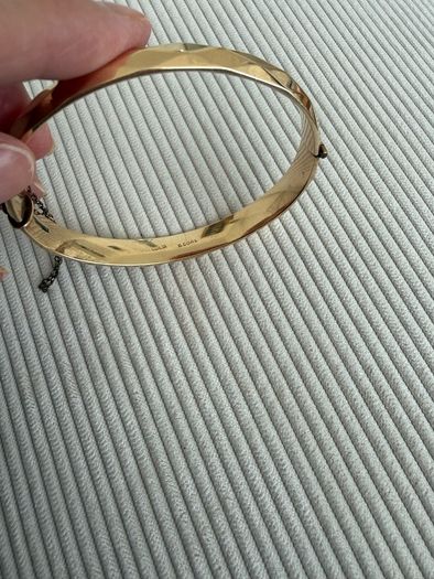 Stunning Vintage Mid-Century 9ct Gold "B.Core" Geometric Faceted Hinged Bangle