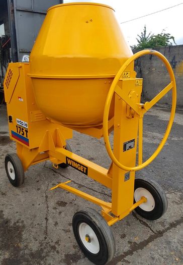 Cement mixer
