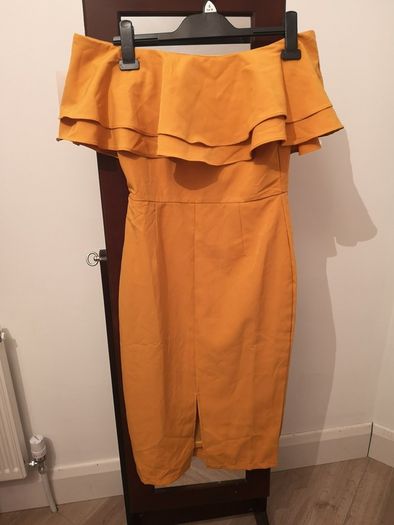 Off the shoulder dress size 8