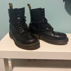 dr marten 8 hole boots size 38