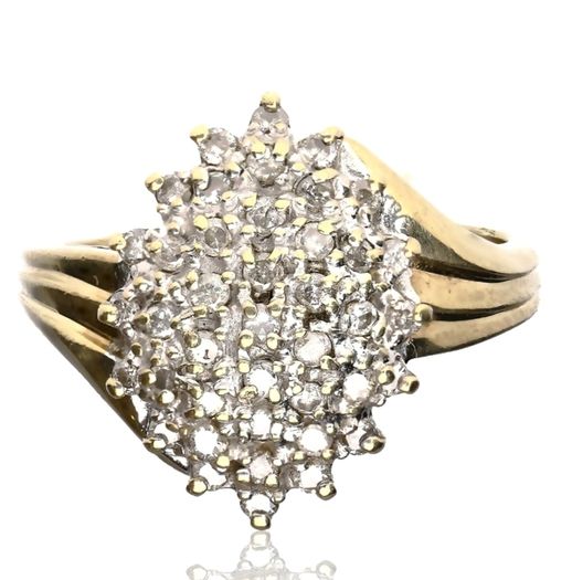 Beautiful 9k gold Diamond cluster ring