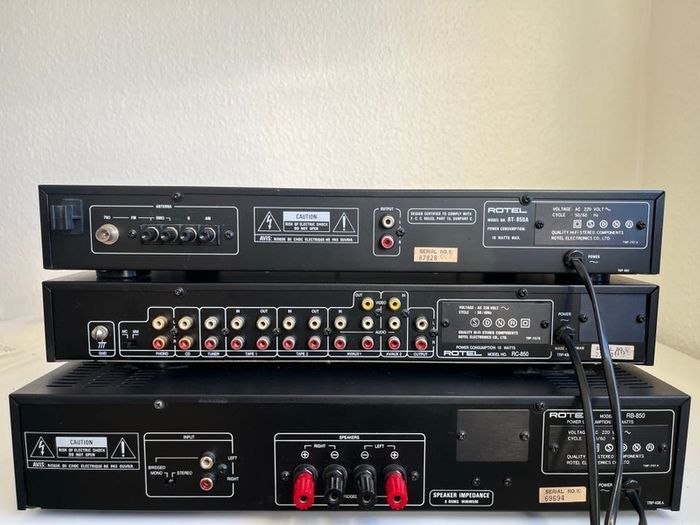 Rotel RC-850 and RB-850 Pre and power amplifiers Dual Mono with Moving Magnet (MM) and Moving Coil (MC)  cartridges