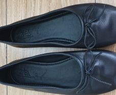 New Zara leather girl's flat shoes size 35