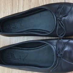 New Zara leather girl's flat shoes size 35