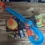 3 x Hot Wheels City sets and cars Image 3
