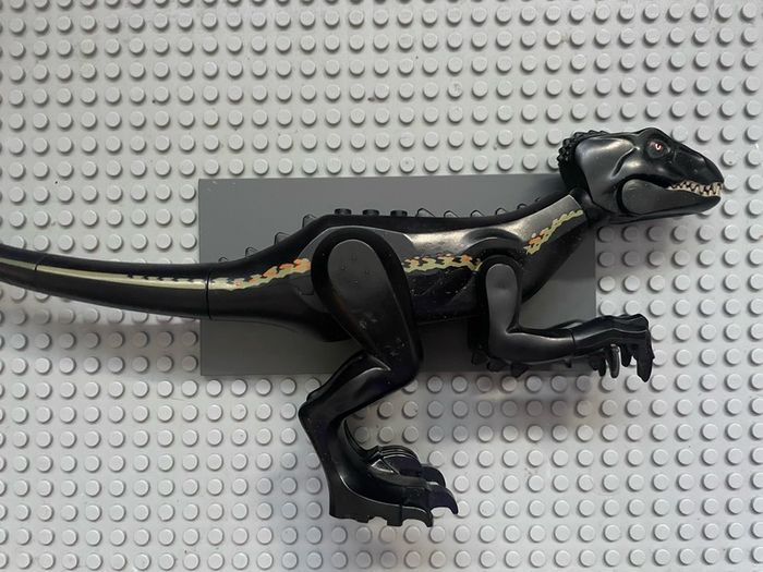 lego jurassic world indo01 Dinosaur Indoraptor