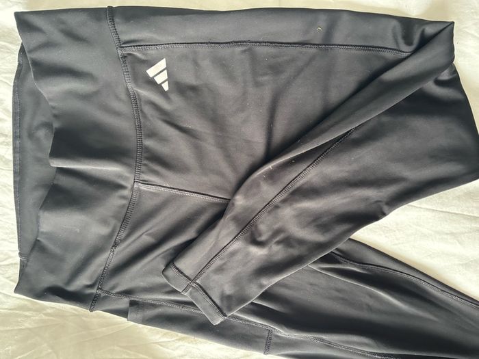 Black and red adidas leggings