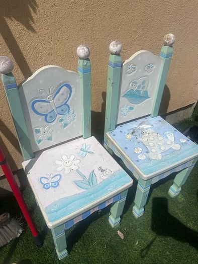 kids chairs