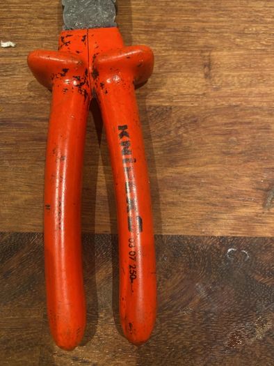 Pliers