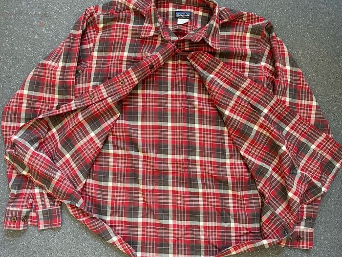 Vintage Patagonia Fjord Flannel Men's Medium Long Sleeve Button-Up Shirt - Red