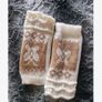 Lovely Fingerless Gloves Image 2