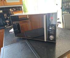 Microwave cooker