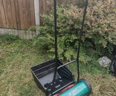Bosch manual lawnmower