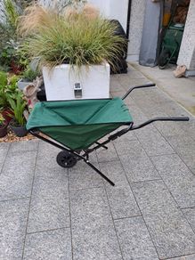 Fold up wheel barrow