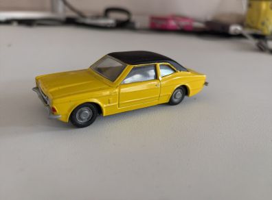 Corgi Ford Cortina