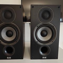 ELAC Debut 2.0 B5.2 Bookshelf Speakers (Pair) Perfect Working Order