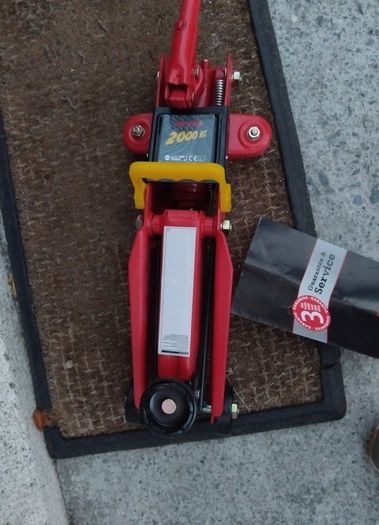 trolly jack 2 tonne
