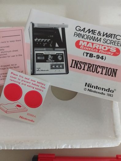 1983 Nintendo bombs away with box