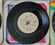 Lot of 3 Vinyl Singles - Moody Blues, Peter Gabriel & Procol Harum EX+ Original Pressings