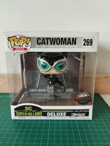 Funko Pop Deluxe Catwoman DC Super-Villains #269
