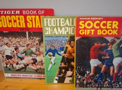 Vintage football annuals bundle