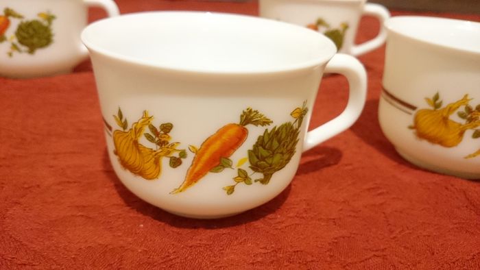 5 Piece Arcopal France Colorful Milk Glass Tea Cups