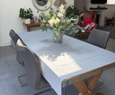 dining room chairs x 4